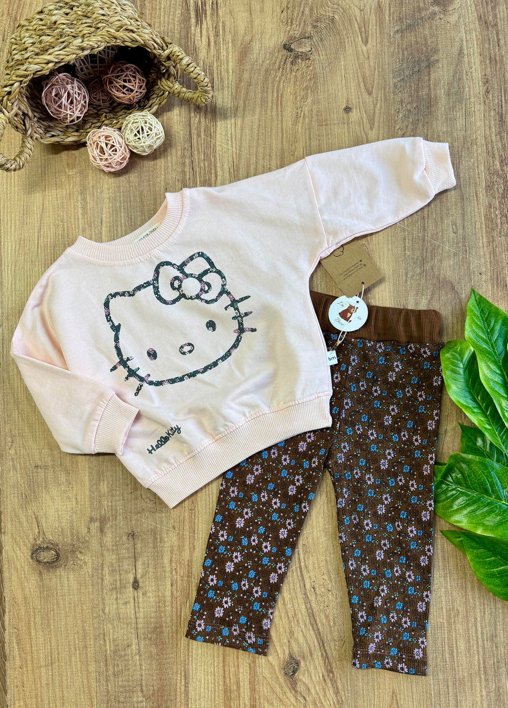 Kity Desenli Kız Bebek ve Çocuk Mevsime Uygun Takımlar