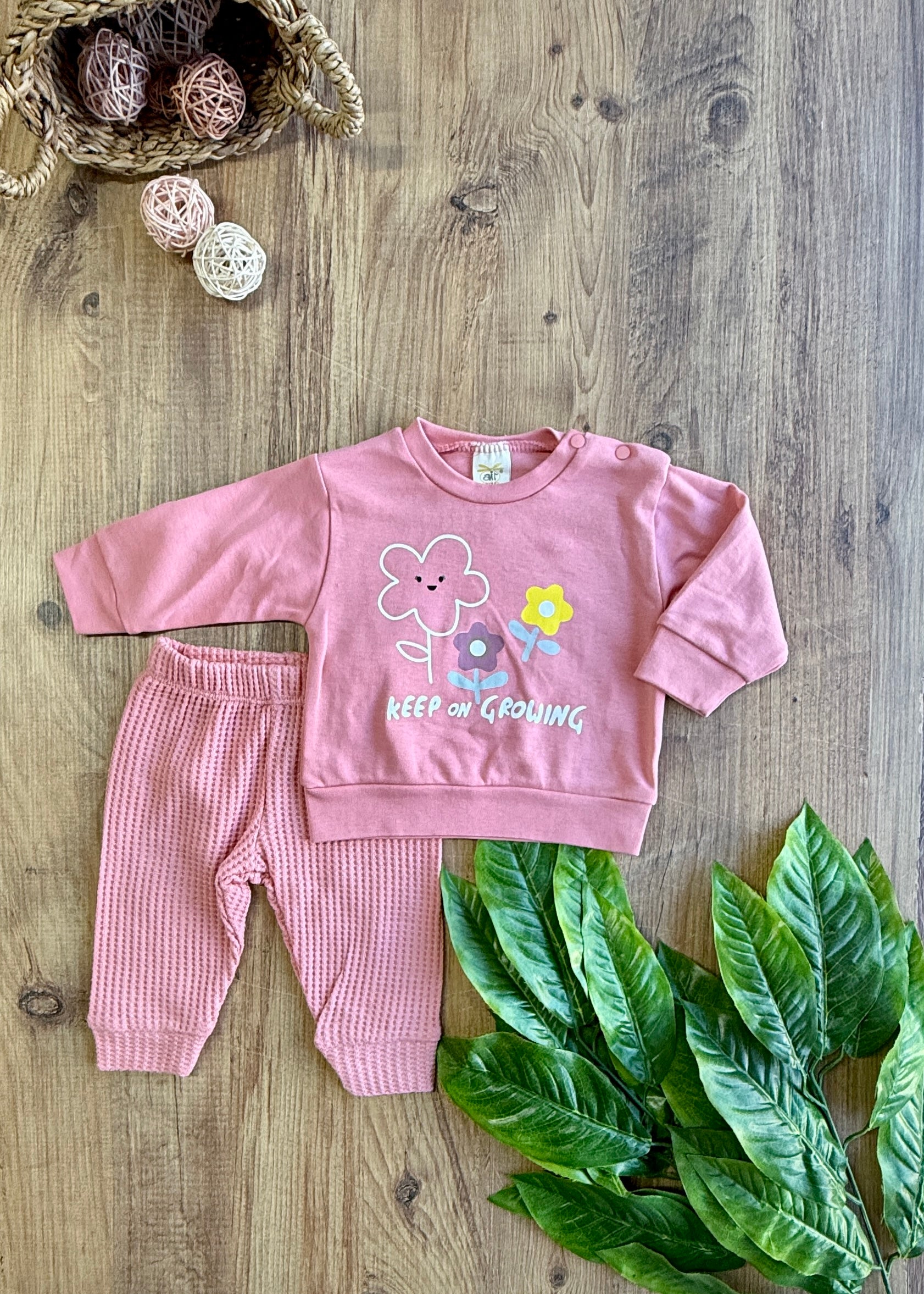 Pantolonu Kareli Kız Bebek Takımı
