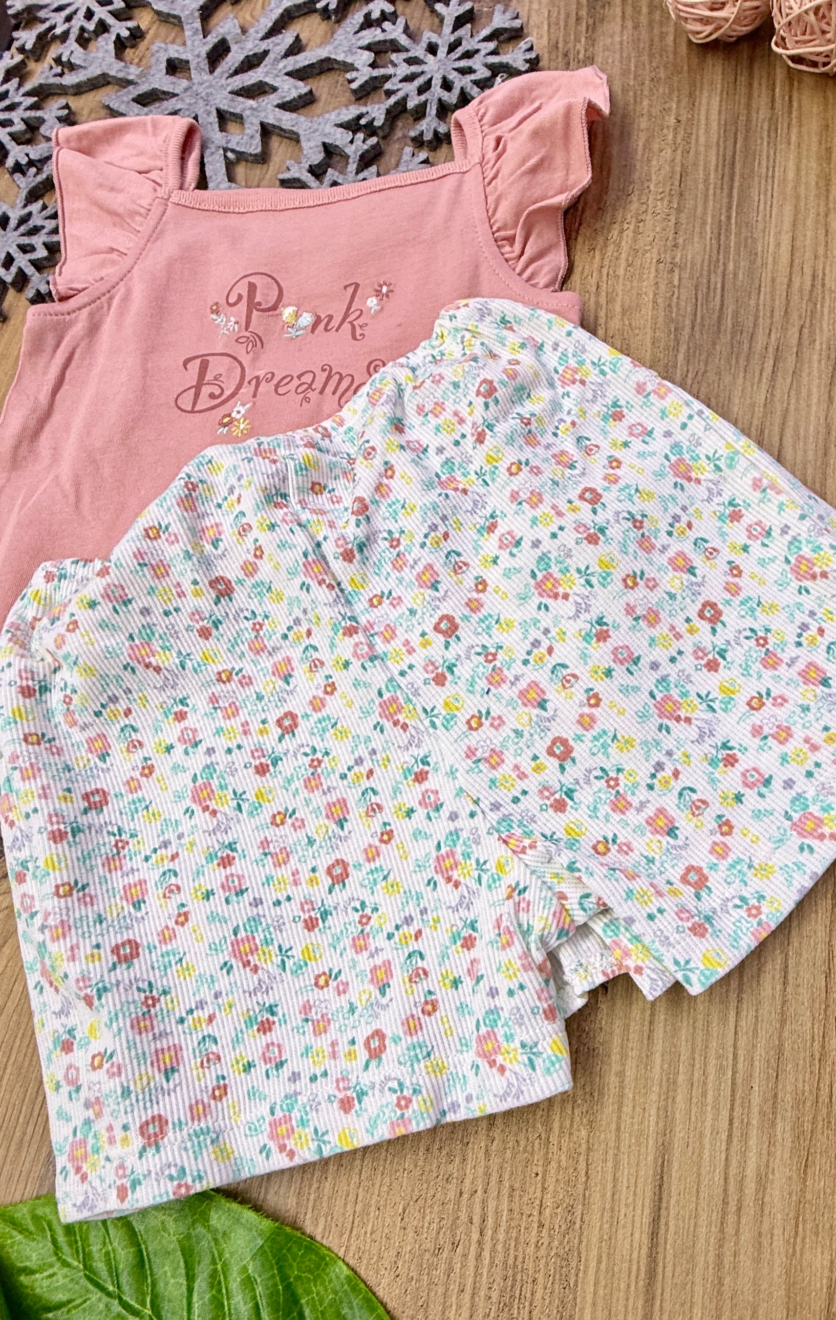 Bebbek Pembe Çiçekli Şortlu Takım